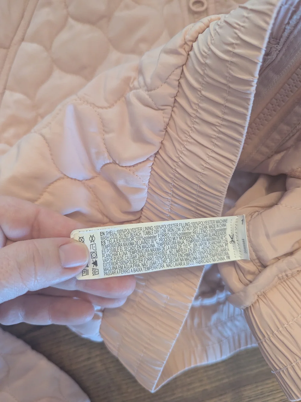 EUC Forever 21 Womens Medium Peach Cropped Quilted Bomber Jacket